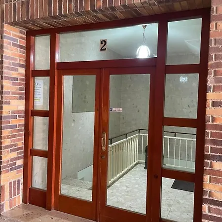 Recien Reformado En Junto Iglesia * Сомо