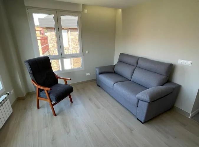 Recien Reformado En Junto Iglesia Somo